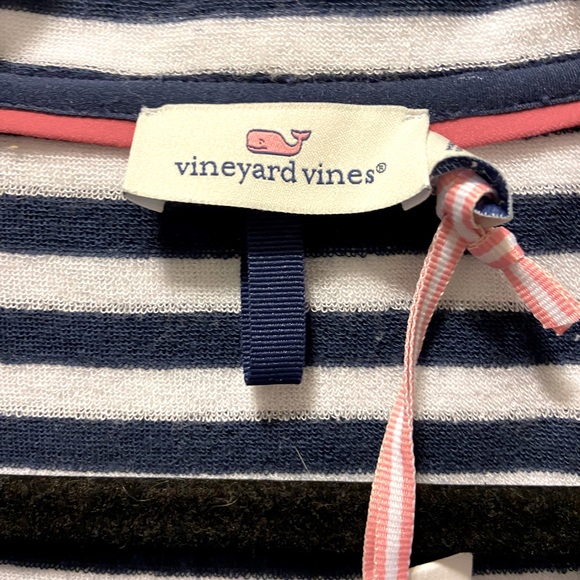 NWT Vineyard Vines 1/4 zip terry cloth shirt with front kangaroo pockets. - Picture 4 of 4